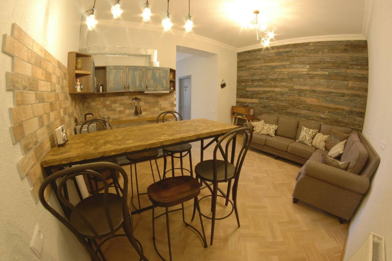 Hostel Nomad Τυφλίδα Εξωτερικό φωτογραφία